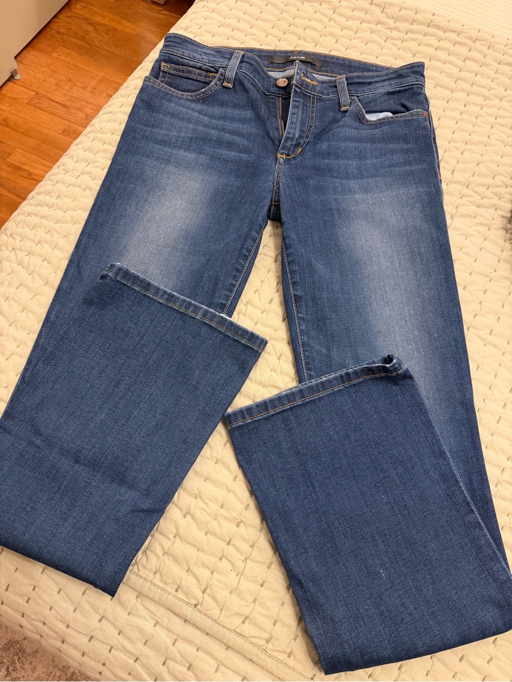 Joe's Jeans Straight Leg Women’s Jeans in Mid Blue